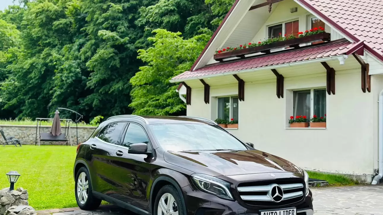 Mercedes Benz GLA