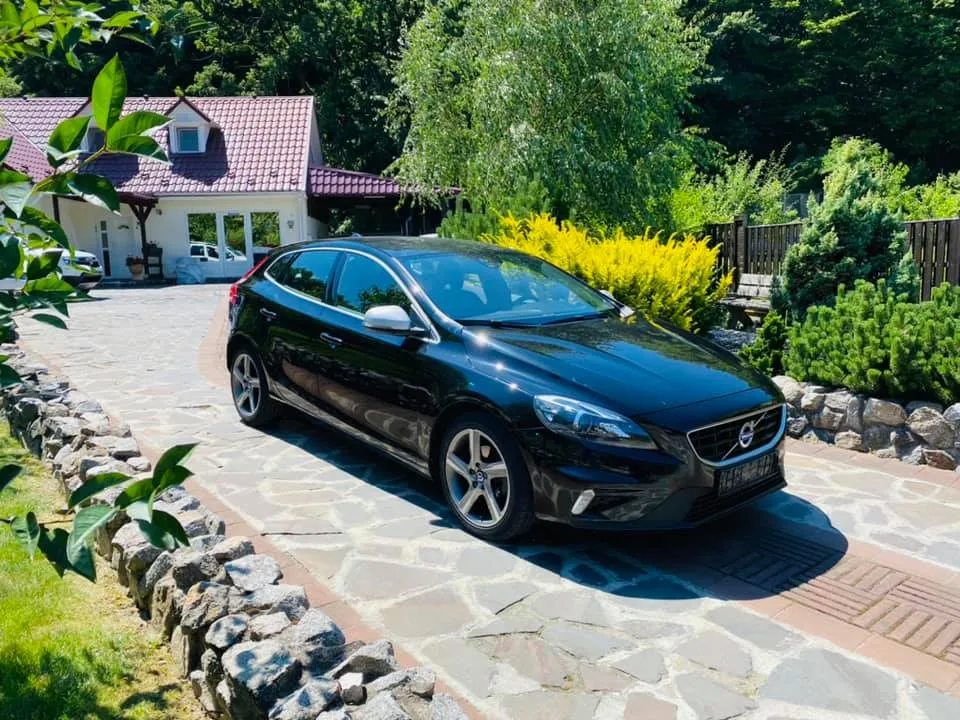Volvo V40 D2
